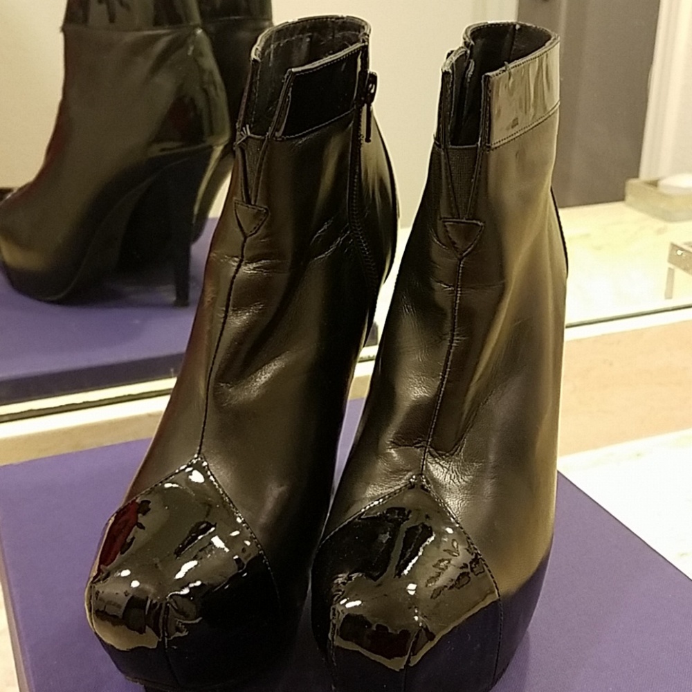 Stuart Weitzman Booties - image 1